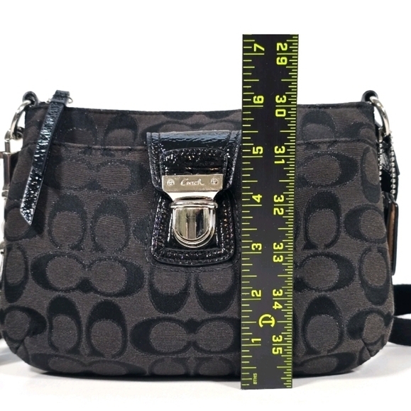Coach Poppy Black Signature Canvas Swingpack Crossbody Bag...